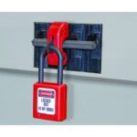 MASTER LOCK® GRIP TIGHT™ PLUS CIRCUIT BREAKER LOCKOUT DEVICE – MINIATURE CIRCUIT BREAKERS (120/240V)